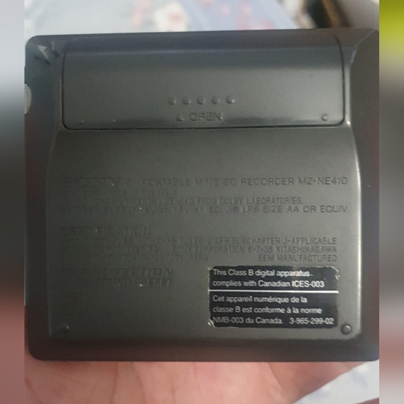 Sony MZ-NE410/M High Speed Net MD Walkman Recorder with Minidisc (working) - Picture 3 of 4